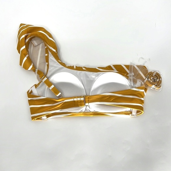 Kona Sol NWT women’s swimsuit top XS - Picture 4 of 6